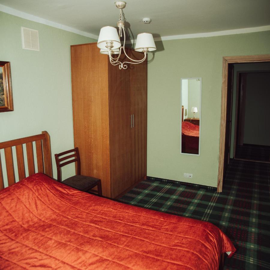 Taujenu Dvaro Sveciu Namai Towiany Exteriér fotografie
